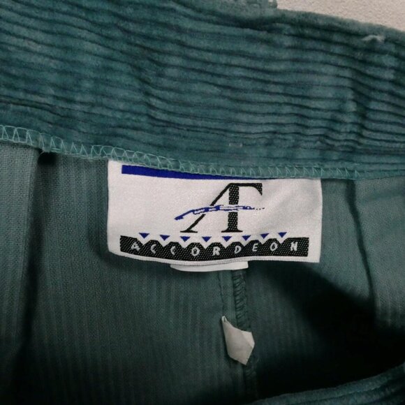 Vintage Women's Corduroy High waisted tapered Pleated Pants/W26 - Picture 4 of 4